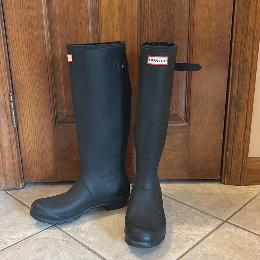 Hunter Black Tall Rain Boots